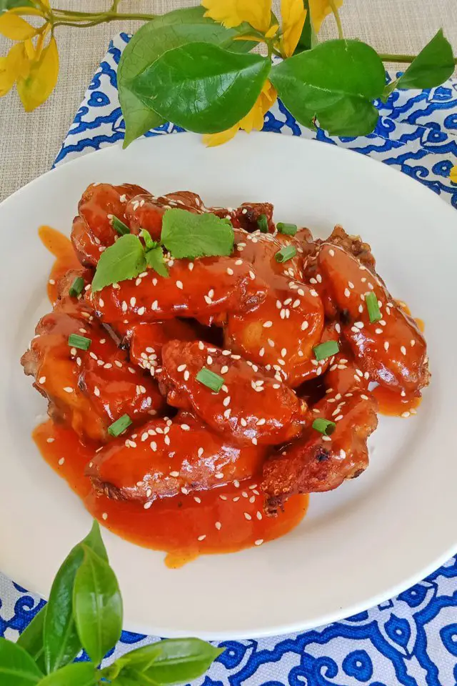 Sweet Chilli Chicken Wings with Sesame Seeds, Mom Food Blog, Chicken Wings Recipe, Sweet Chilli Fried Chicken Wings