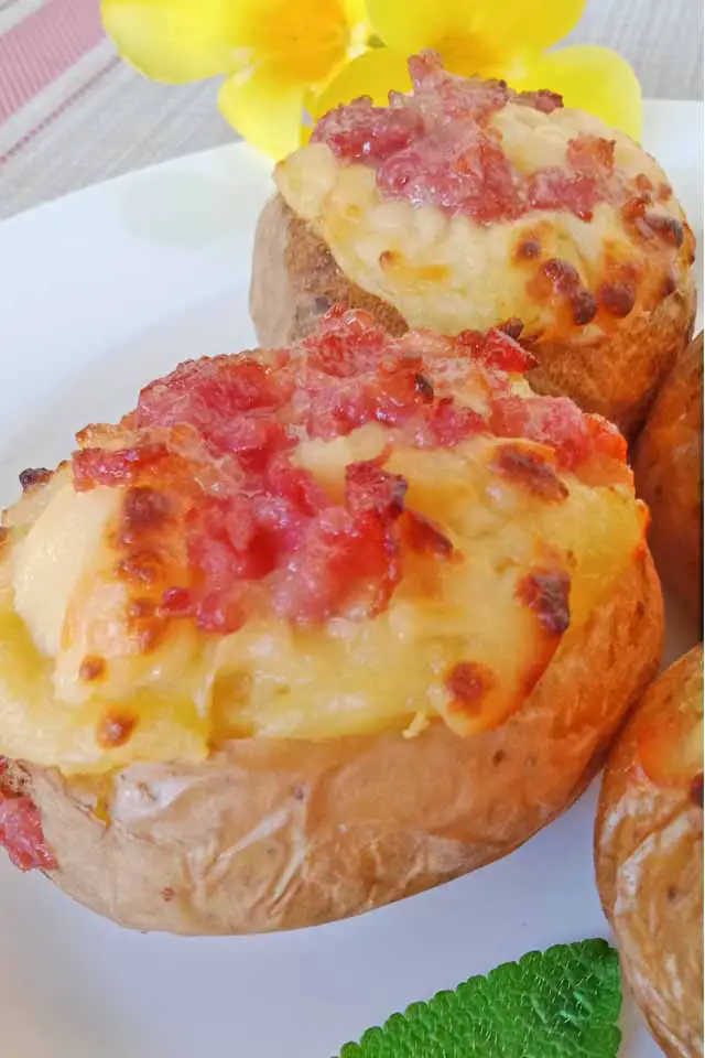 Baked Potatoes with Cheese and Bacon in Turbo Broiler. Mom Food Blog, Cheesy Baked Potatoes with Bacon