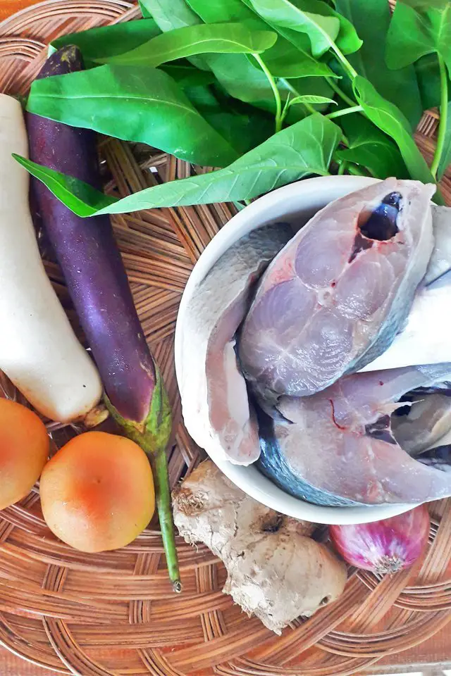 Best Sinigang na Bangus (Milkfish Sour Soup) Recipe Ingredients, Mom Food Blog