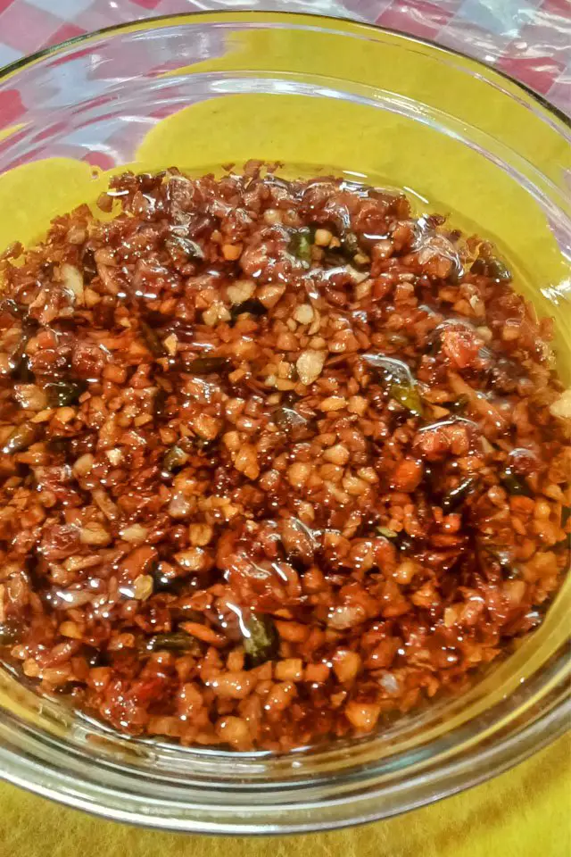 Chilli Garlic Sauce, Mom Food Blog