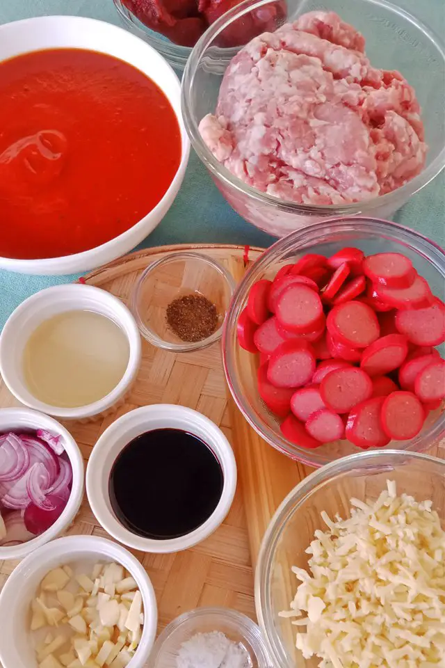 Filipino Spaghetti Ingredients, Mom Food Blog