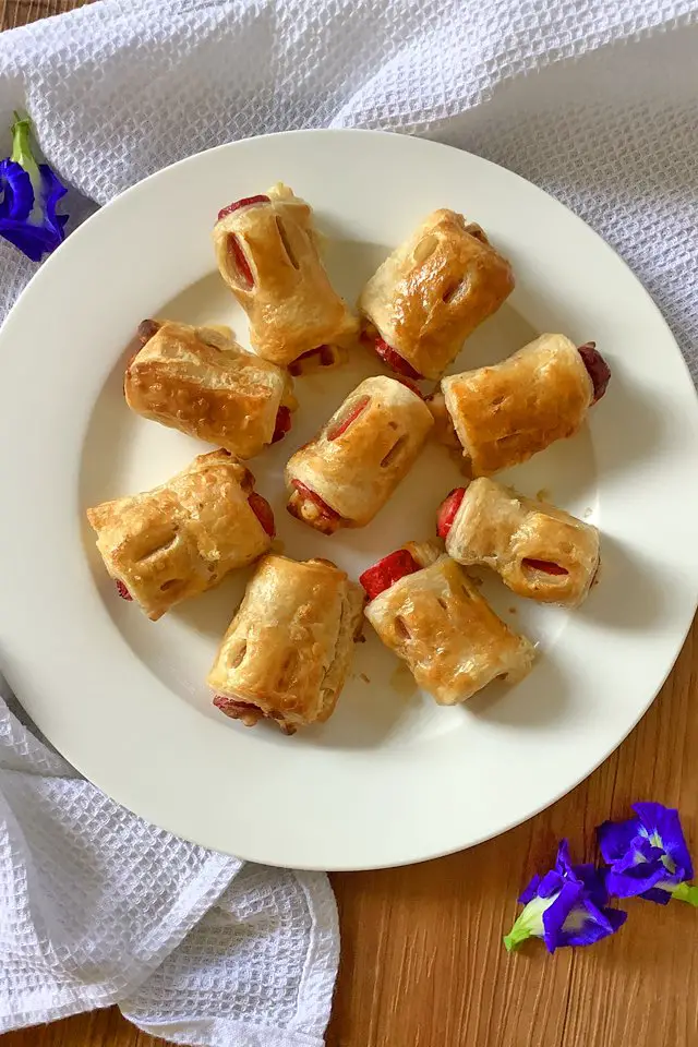 pigs in blanket puff pstry, Mom Fodo Blog
