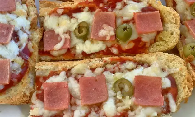 French Bread Pizza in Air Fryer